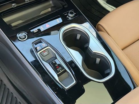 New 2026 Audi A6 Premium Plus AWD/4WD image 28