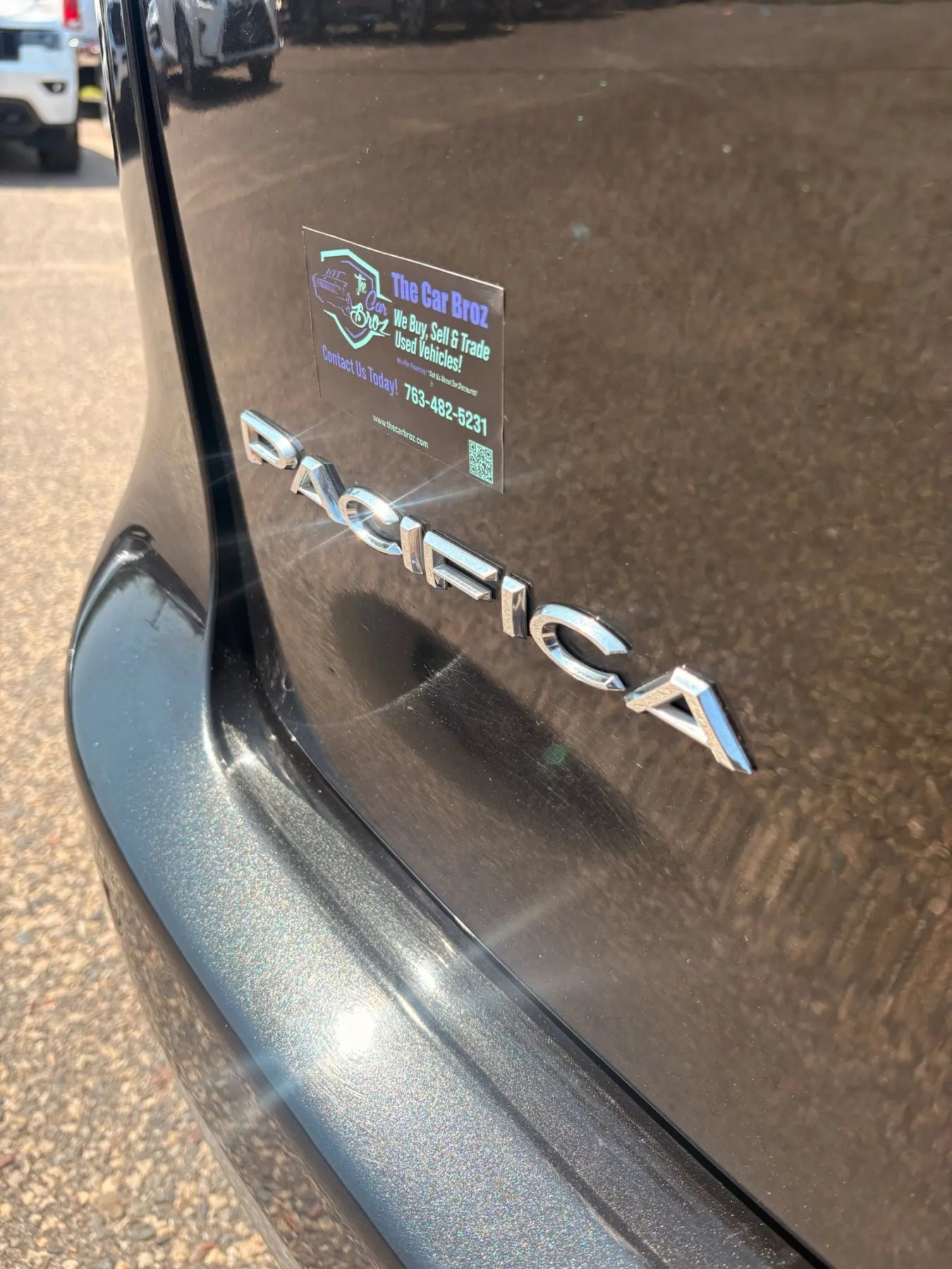 Used 2017 Chrysler Pacifica Limited w/ Advanced Safetytec Group FWD image 54