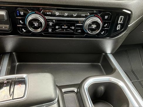 Used 2025 Chevrolet Silverado 1500 LTZ AWD/4WD image 18