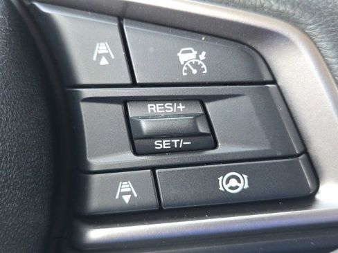 Used 2024 Subaru Ascent Premium w/ Convenience Package image 16