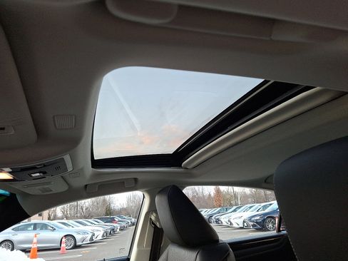 Certified 2019 Lexus ES 350 image 15