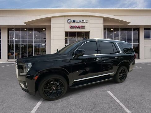 Certified 2023 GMC Yukon SLT w/ SLT Luxury Package RWD image 6