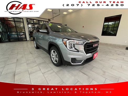 Used 2024 GMC Terrain SLE AWD/4WD image 8