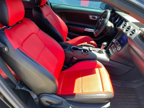 Used 2022 Ford Mustang GT w/ Equipment Group 301A RWD image 12