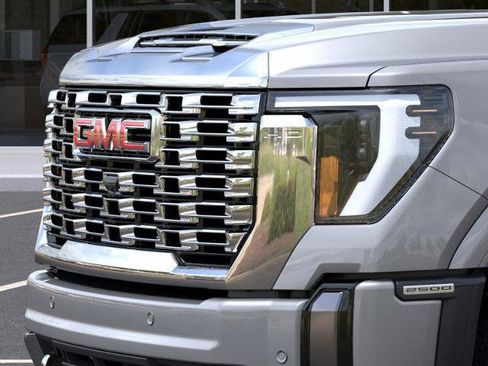 New 2025 GMC Sierra 2500 Denali w/ Denali Reserve Package image 46