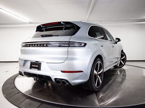New 2026 Porsche Cayenne S AWD/4WD image 7