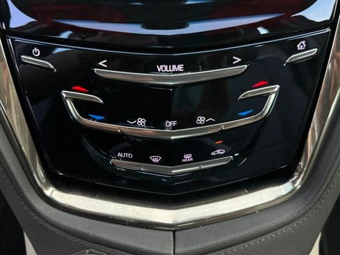 Used 2019 Cadillac CTS Sedan RWD image 30