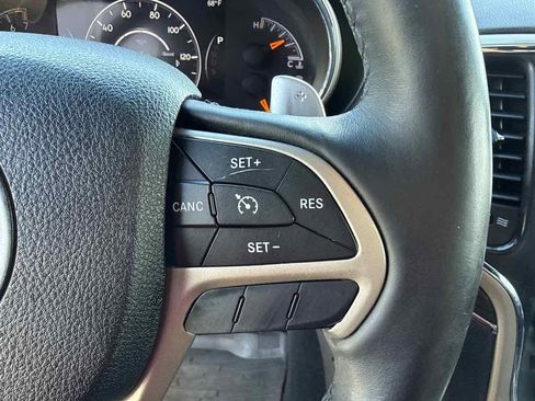 Used 2014 Jeep Grand Cherokee Overland AWD/4WD image 30
