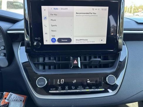 Used 2023 Toyota Corolla LE image 27