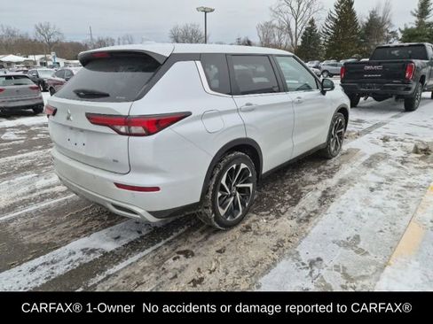 Used 2024 Mitsubishi Outlander SE image 5