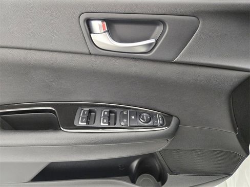 Used 2020 Kia Optima EX image 22