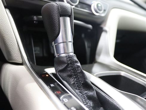 Used 2018 Honda Accord LX image 33