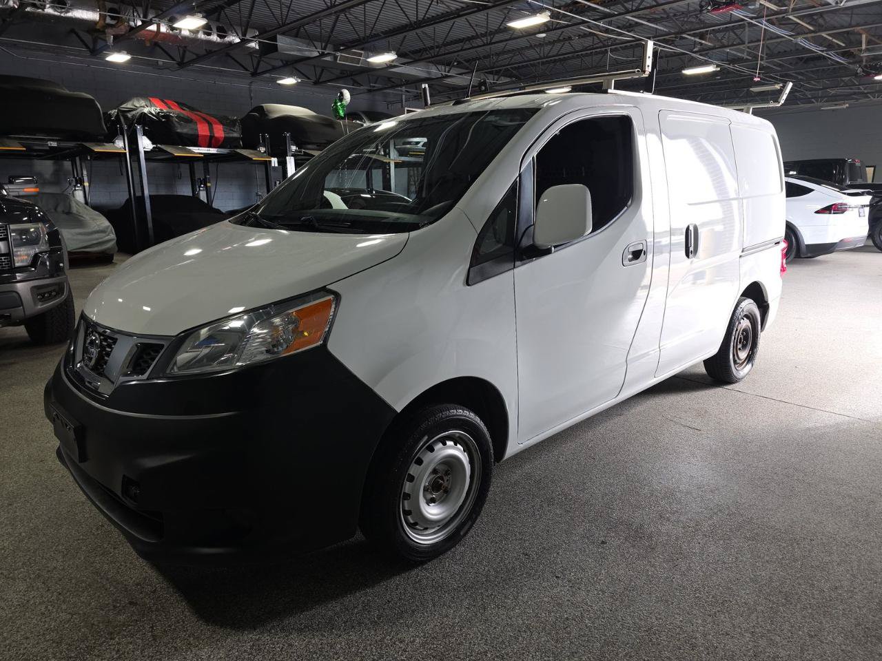 Used 2019 Nissan NV200 SV w/ Navigation Package FWD image 4