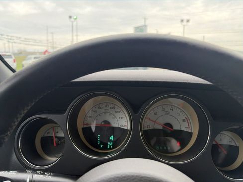 Used 2014 Dodge Challenger R/T image 13