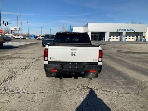 Used 2023 Honda Ridgeline Sport image 8