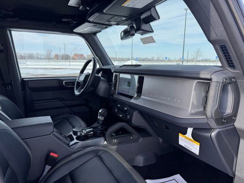 New 2025 Ford Bronco Outer Banks w/ Sasquatch Package image 24