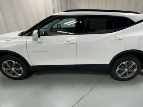 Used 2023 Chevrolet Blazer LT AWD/4WD image 5