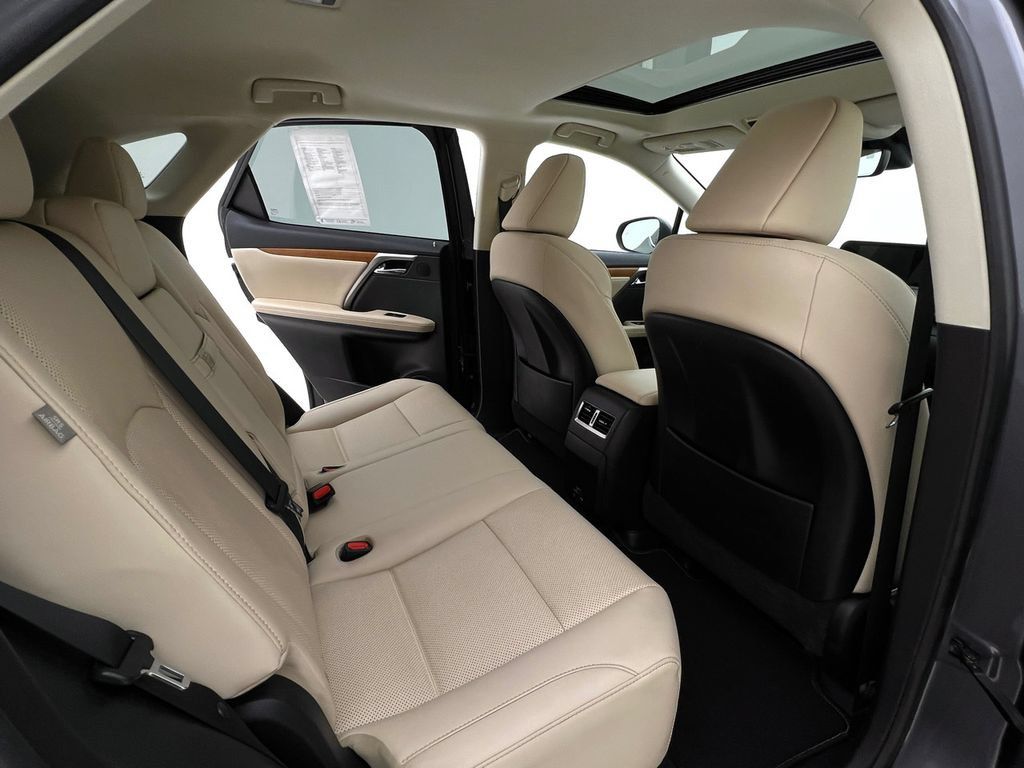 Used 2022 Lexus RX 350 AWD w/ Premium Package image 16