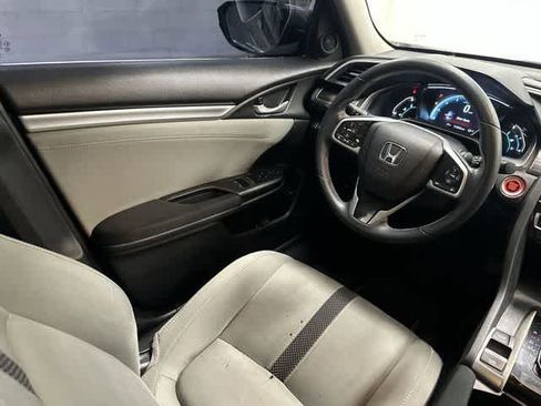 Used 2020 Honda Civic EX image 12