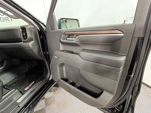 Used 2022 Chevrolet Silverado 1500 LT Trail Boss w/ Convenience Package II AWD/4WD image 25