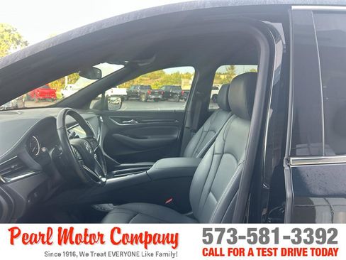 Certified 2024 Buick Enclave Essence w/ Sport Touring Edition image 11