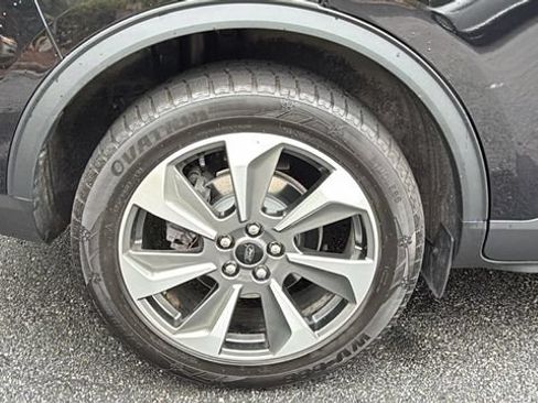 Certified 2024 Ford Escape Platinum AWD/4WD image 19