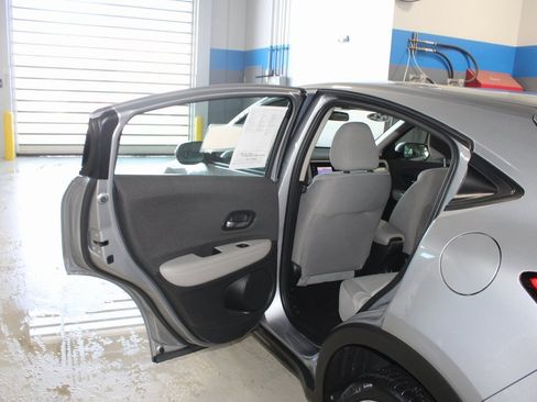 Used 2022 Honda HR-V LX image 15