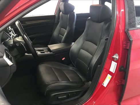 Used 2018 Honda Accord Sport image 16