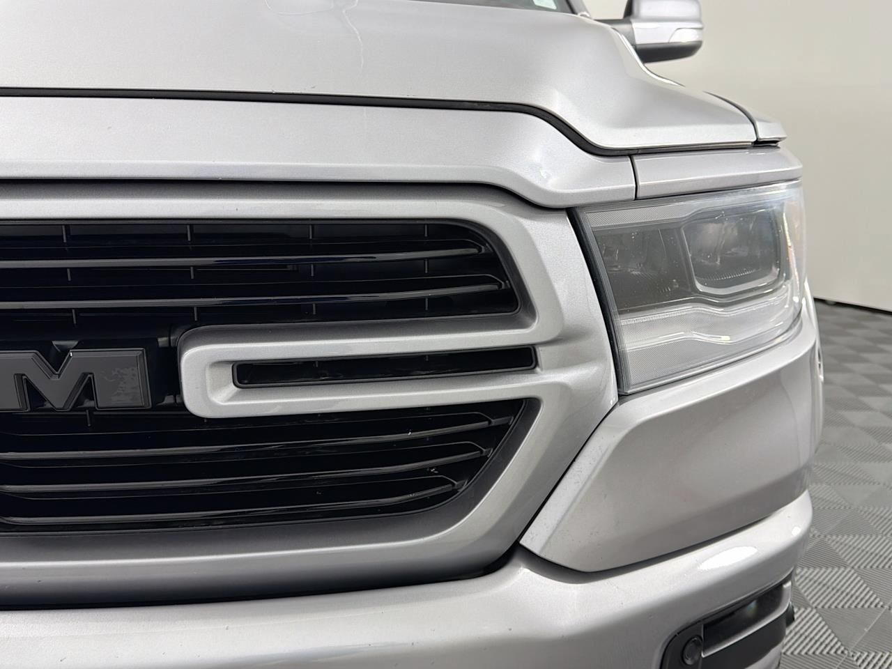 Used 2019 RAM 1500 Sport w/ Leather & Sound Group AWD/4WD image 4