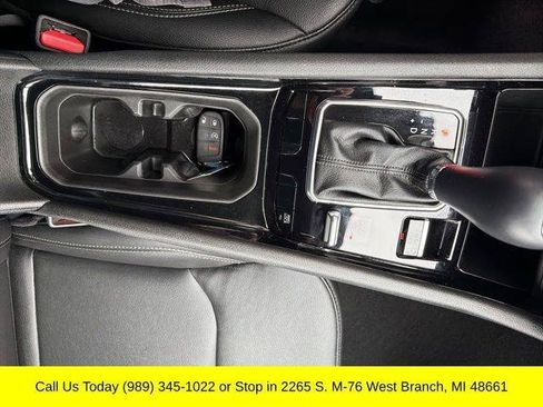 Used 2025 Jeep Compass Limited AWD/4WD image 21