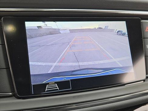 Used 2020 Buick Enclave Premium w/ Sun and Sites Package image 13