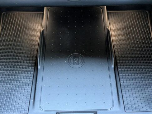 New 2026 Volvo XC40 B5 Plus w/ Protection Package Premier image 30