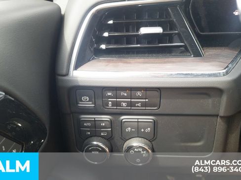Used 2025 Chevrolet Tahoe LT AWD/4WD image 32