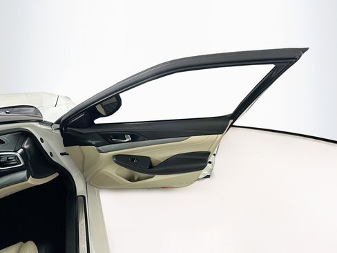 Used 2017 Nissan Maxima 3.5 SV image 31