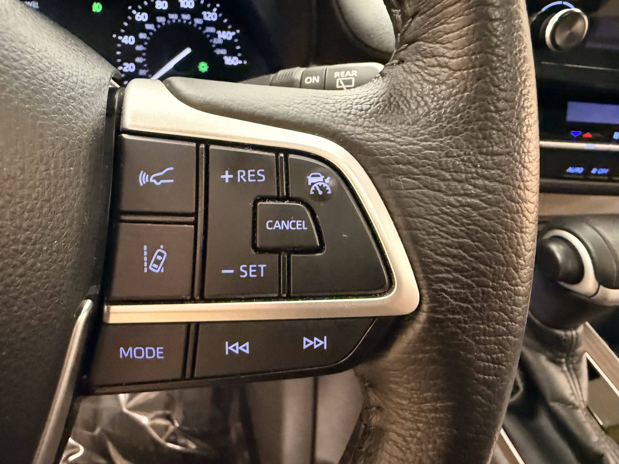 Used 2021 Toyota Sienna XLE w/ XLE Plus Package FWD image 14