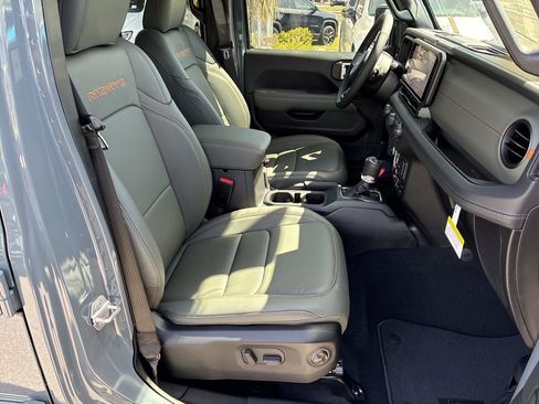 New 2026 Jeep Gladiator Mojave image 34