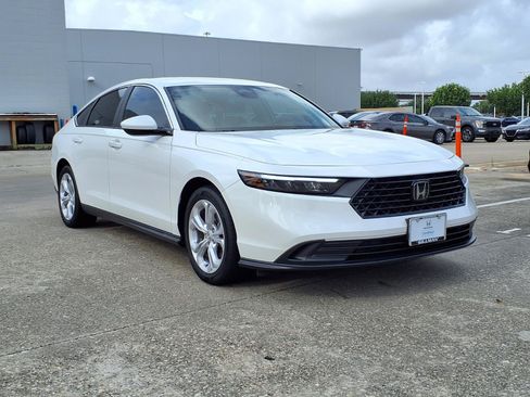 Certified 2024 Honda Accord LX image 2