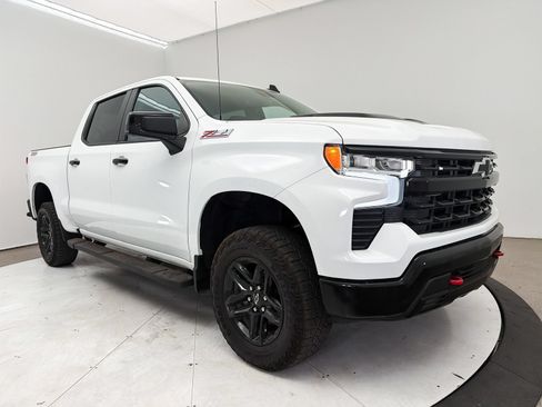 Used 2024 Chevrolet Silverado 1500 LT Trail Boss w/ Protection Package AWD/4WD image 10