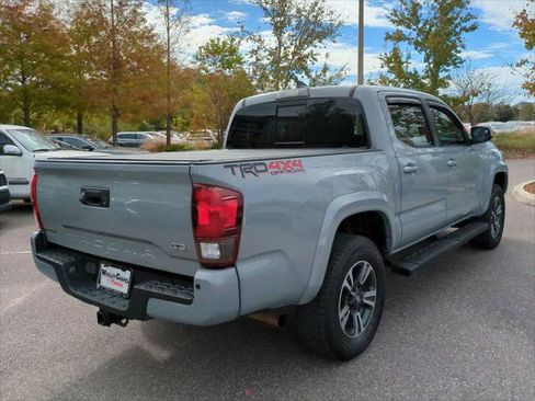 Certified 2019 Toyota Tacoma TRD Sport image 6
