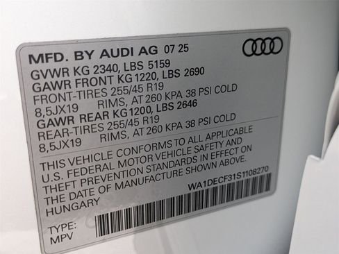 New 2025 Audi Q3 2.0T Premium image 17