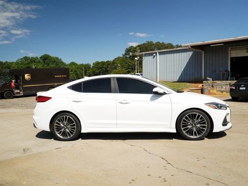 Used 2018 Hyundai Elantra Sport w/ Sport Premium Package 03 FWD image 3