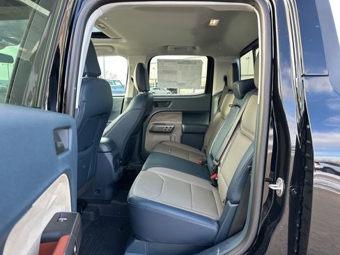 New 2025 Ford Maverick Lariat image 23