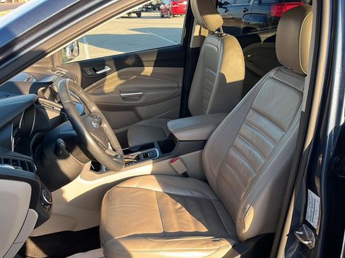 Used 2018 Ford Escape SEL image 22