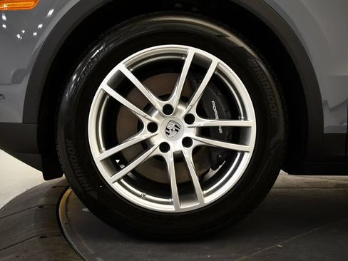 Certified 2026 Porsche Cayenne Coupe AWD/4WD image 16