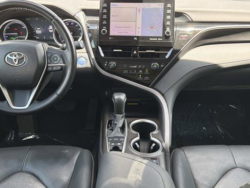 Used 2023 Toyota Camry XLE w/ Navigation Package FWD image 14