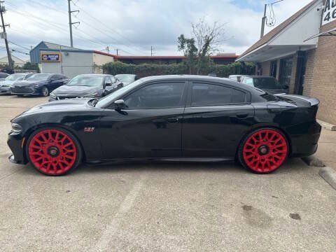 Used 2017 Dodge Charger R/T RWD image 10