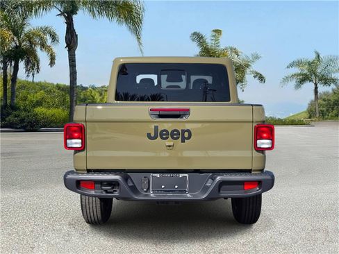 New 2026 Jeep Gladiator Sport image 5