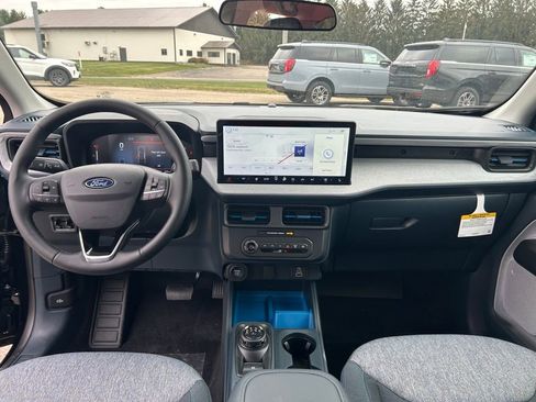 New 2025 Ford Maverick XLT w/ XLT Luxury Package image 12