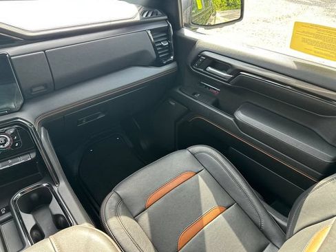 Certified 2023 GMC Sierra 1500 AT4 w/ Technology Package AWD/4WD image 24