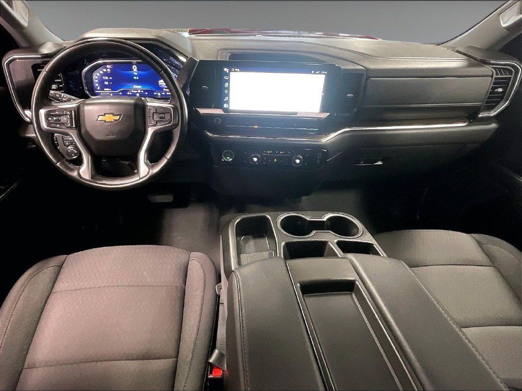 Used 2024 Chevrolet Silverado 1500 LT AWD/4WD image 21